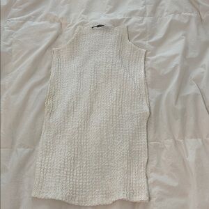 Sleeveless Textured Top in White